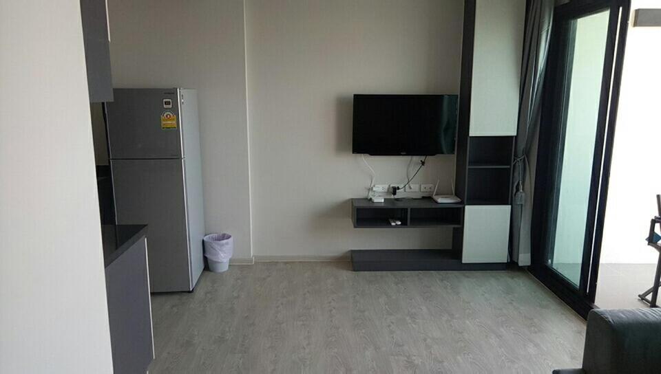 The Base Pattaya By Feng Apartment Luaran gambar