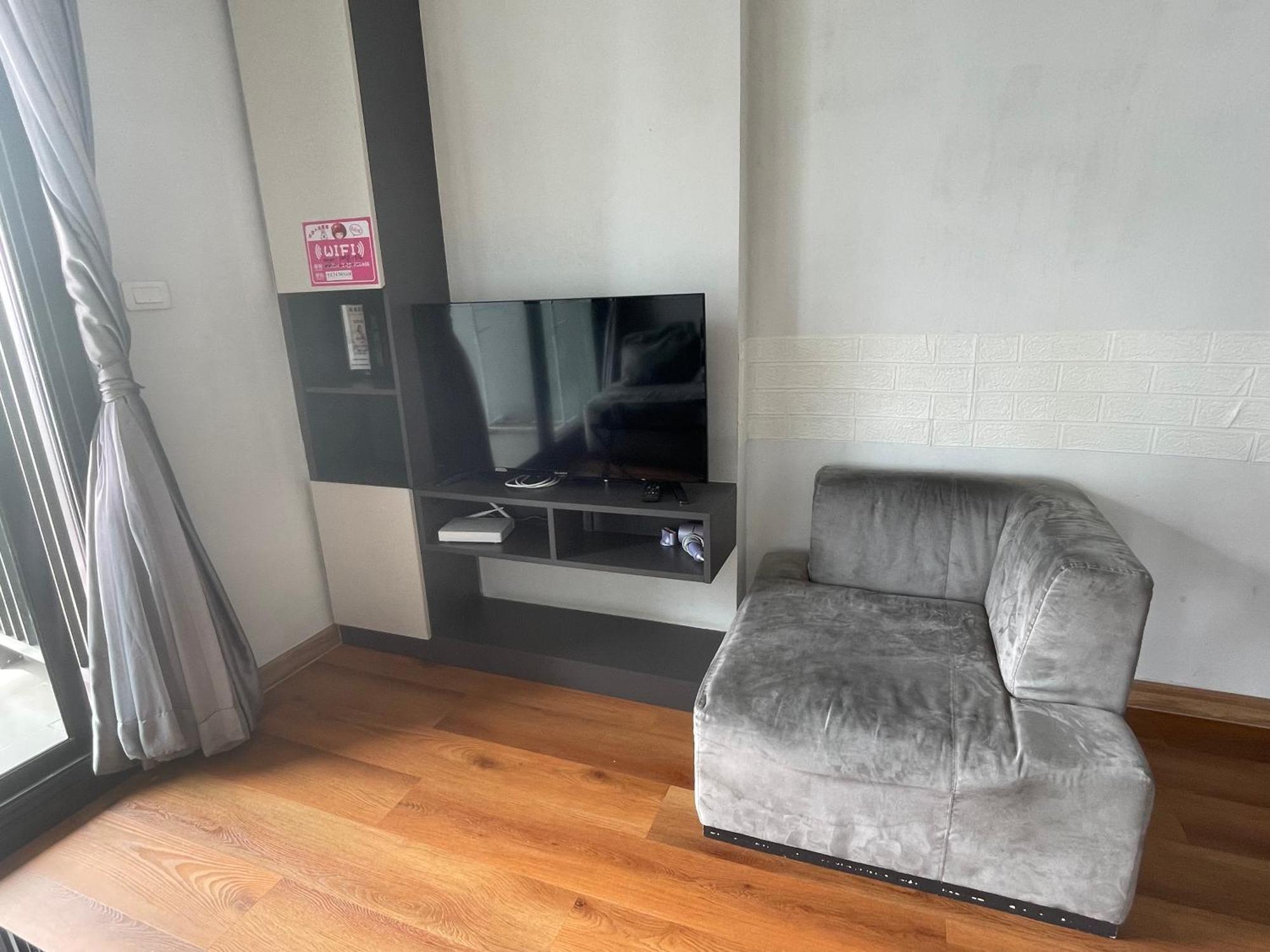 The Base Pattaya By Feng Apartment Luaran gambar