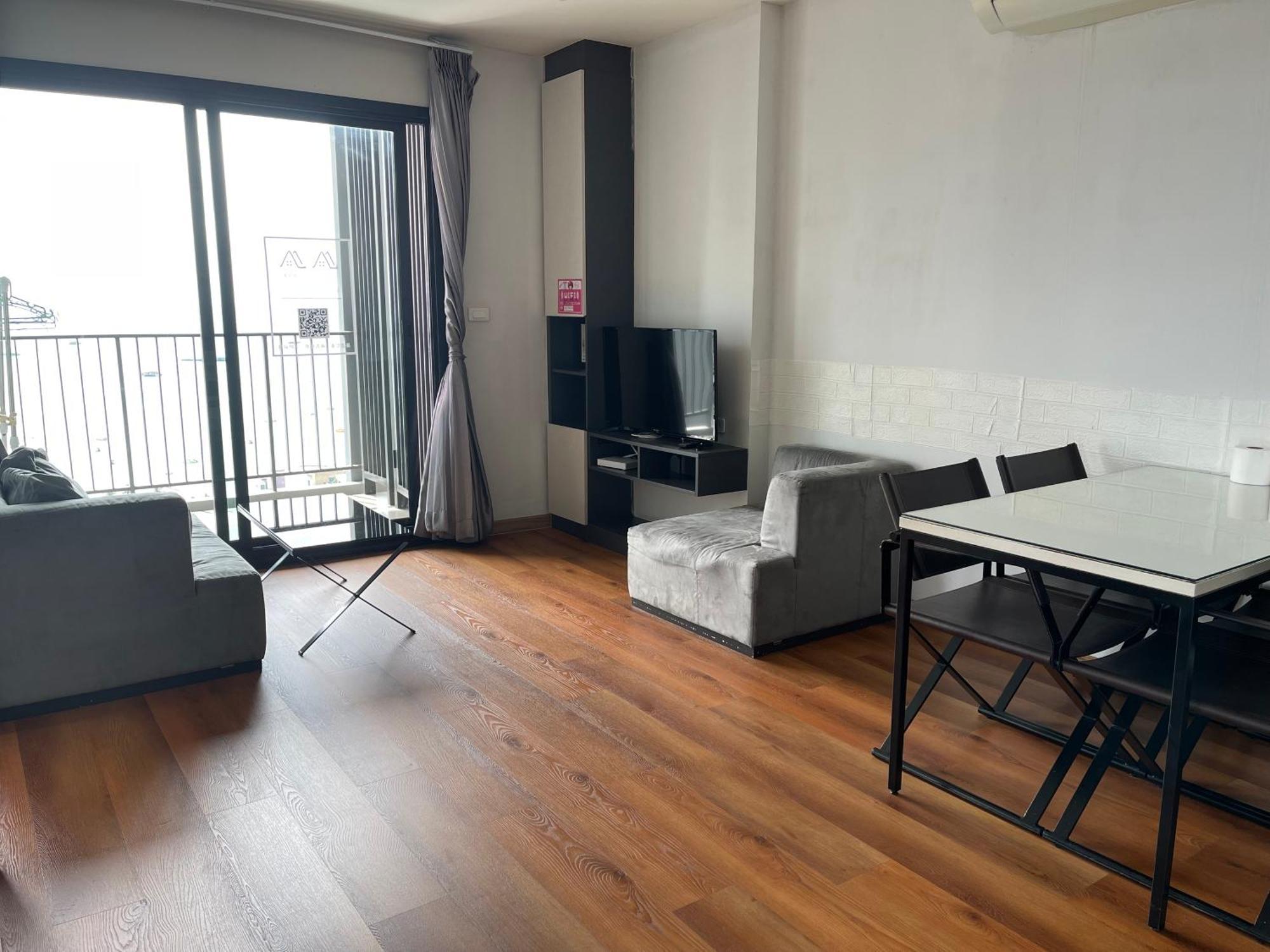 The Base Pattaya By Feng Apartment Luaran gambar