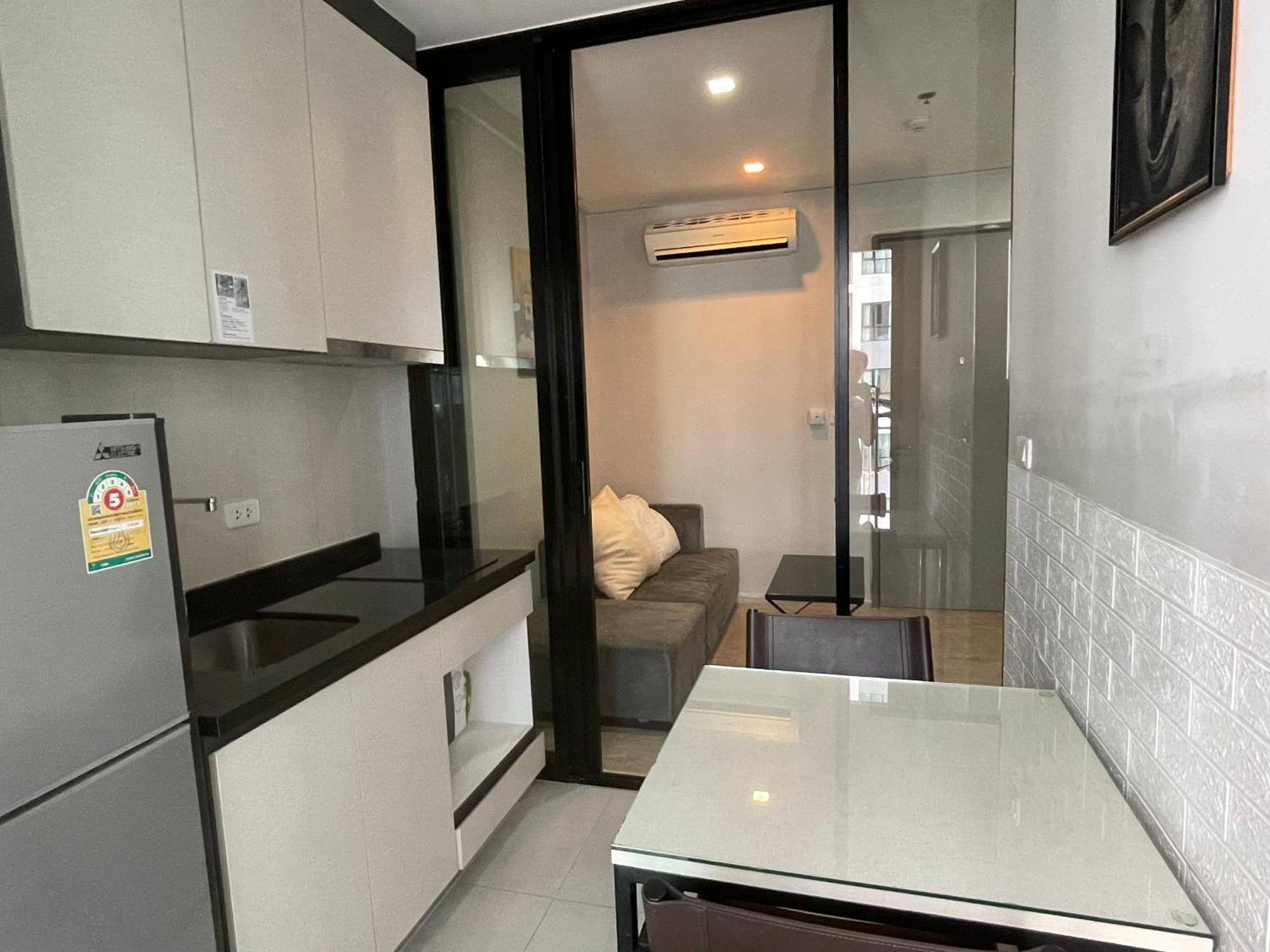 The Base Pattaya By Feng Apartment Luaran gambar